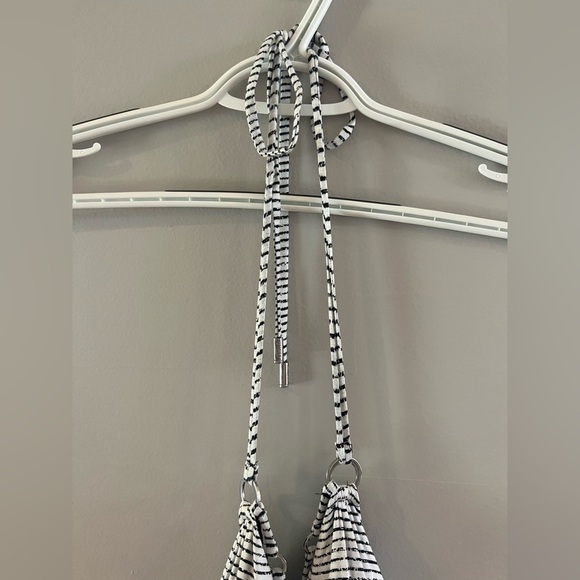 NWT GUESS Black & White Maxi Dress- X Small - Picture 6 of 6